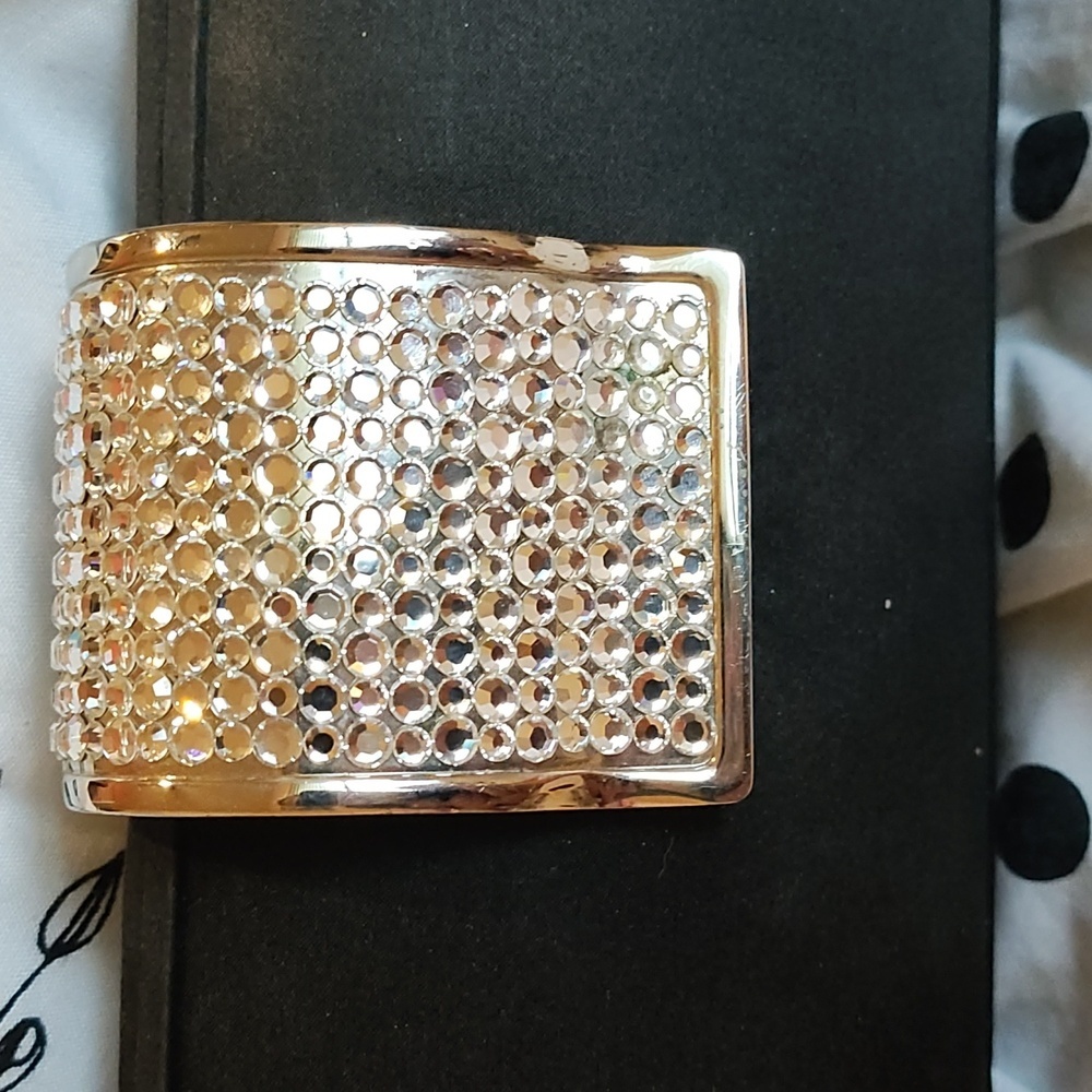 Vintage Sasha Clutch 🖤